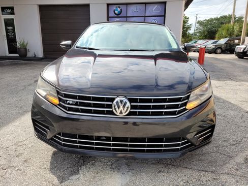 Used 2018 Volkswagen Passat 2.0T S image 16