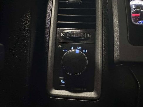 Used 2016 RAM 2500 Tradesman w/ Chrome Appearance Group AWD/4WD image 39