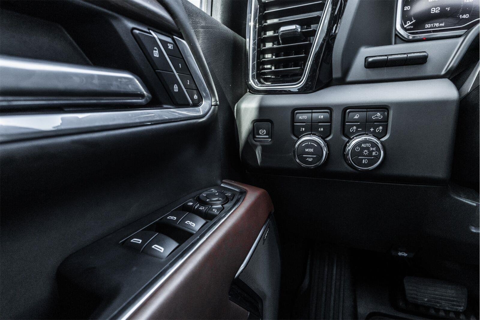 Used 2025 GMC Sierra 2500 Denali Ultimate w/ Max Trailering Package AWD/4WD image 21