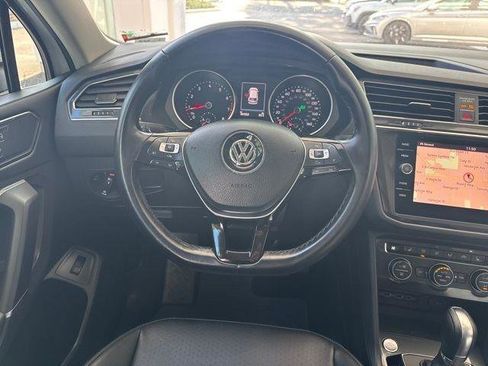 Used 2018 Volkswagen Tiguan SEL image 13