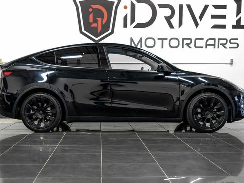 Used 2020 Tesla Model Y Long Range AWD/4WD image 9