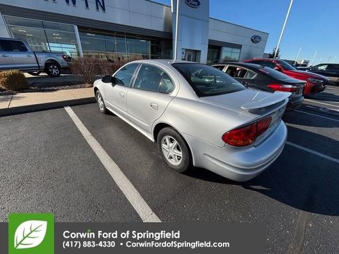 Used 2003 Oldsmobile Alero GL image 7