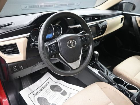 Used 2015 Toyota Corolla LE FWD image 13