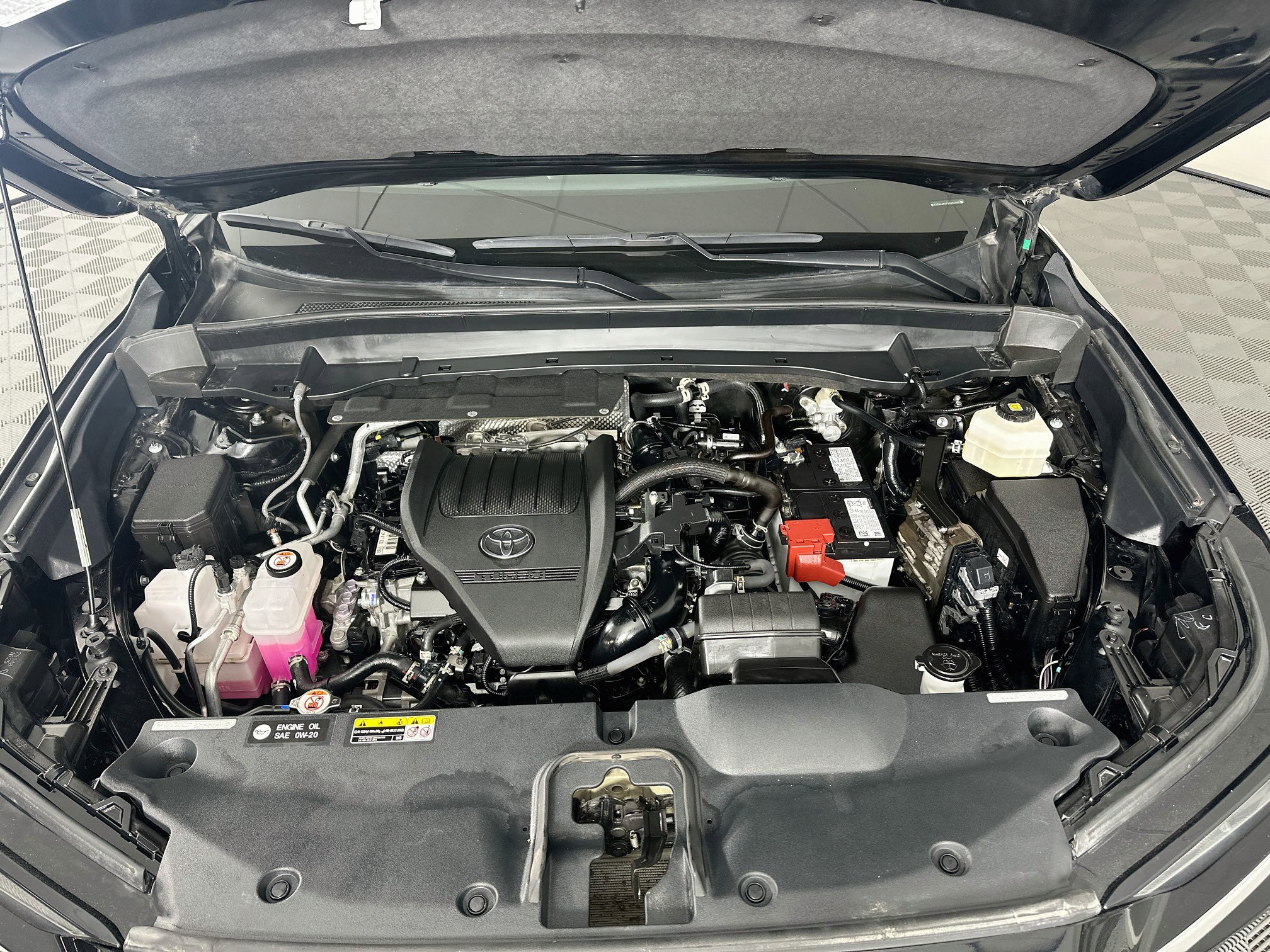Used 2025 Toyota Grand Highlander AWD image 35