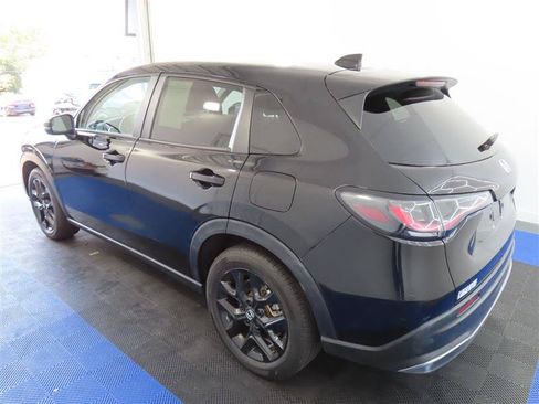 Used 2024 Honda HR-V Sport image 10