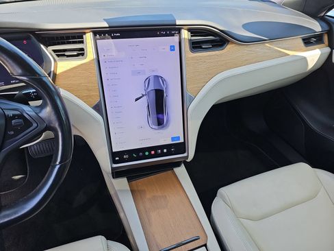 Used 2020 Tesla Model S Long Range Plus AWD/4WD image 22