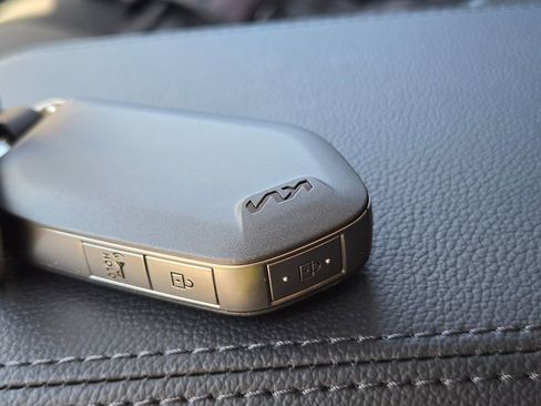 New 2026 Kia Sportage LX image 33