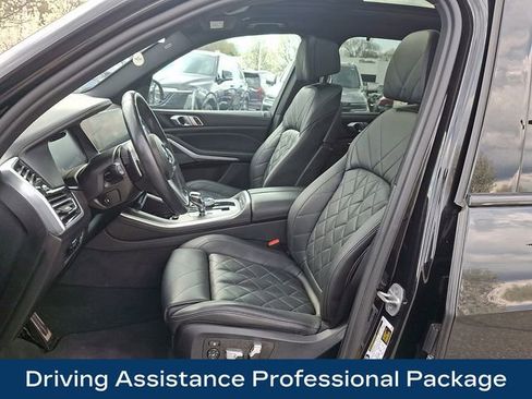 Used 2023 BMW X5 M50i w/ Executive Package image 2