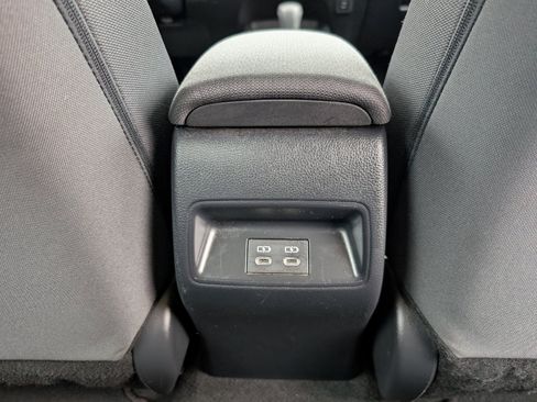 Used 2023 Toyota Corolla LE image 7