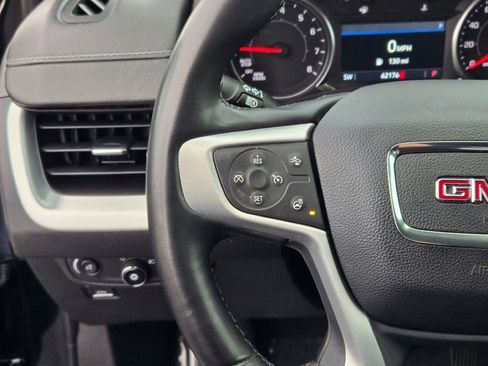 Used 2023 GMC Terrain SLT image 30