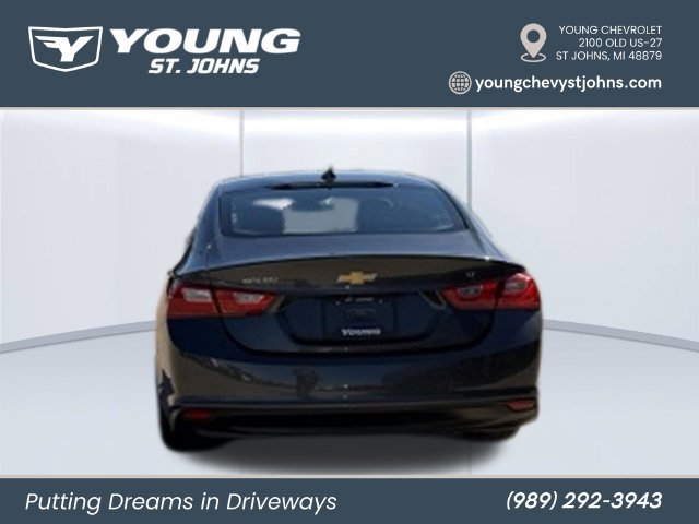 Certified 2017 Chevrolet Malibu LT w/ Leather Package FWD image 4