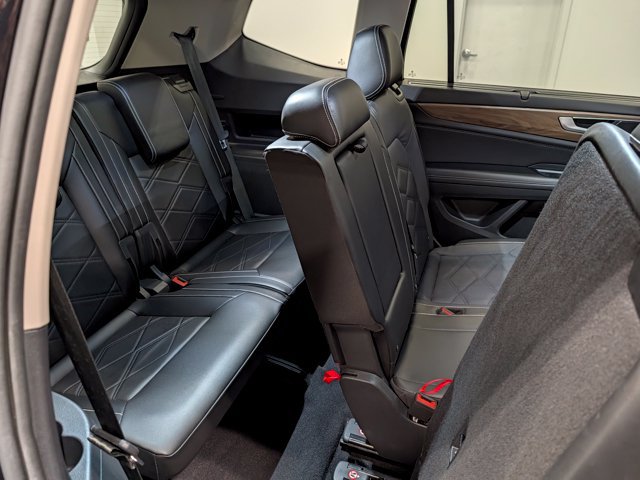 Used 2024 Volkswagen Atlas SE AWD/4WD image 31