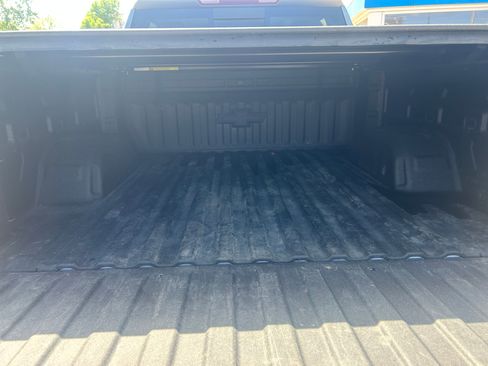 Used 2021 Chevrolet Silverado 1500 LTZ AWD/4WD image 39
