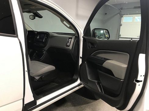 Used 2015 Chevrolet Colorado W/T w/ WT Convenience Package image 14