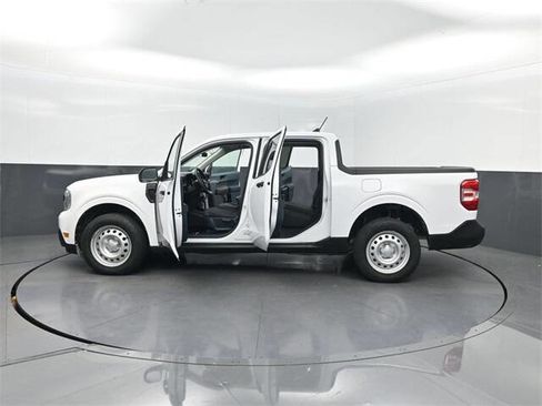 Used 2022 Ford Maverick XL image 36