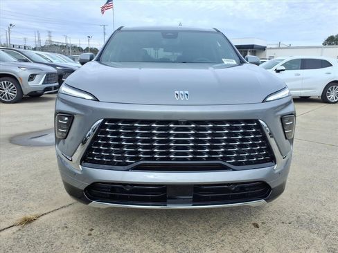 New 2026 Buick Enclave Avenir image 2