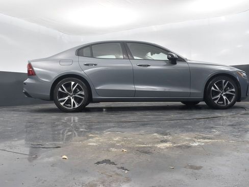 Used 2024 Volvo S60 B5 Core image 48