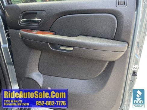 Used 2011 Chevrolet Avalanche LS w/ Regional Value Package AWD/4WD image 15