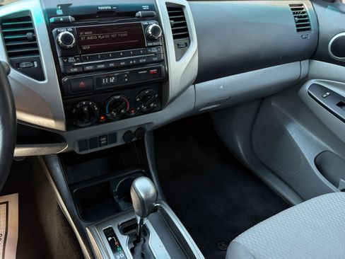 Used 2012 Toyota Tacoma 2WD Access Cab w/ SR5 Pkg image 14