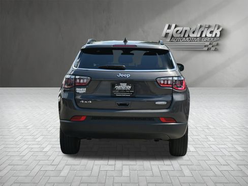 Used 2024 Jeep Compass Latitude AWD/4WD image 9
