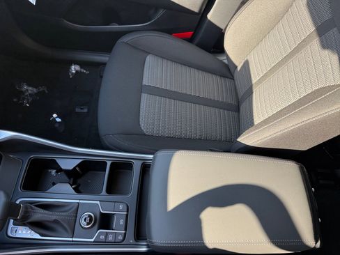 New 2026 Kia Sorento LX image 13