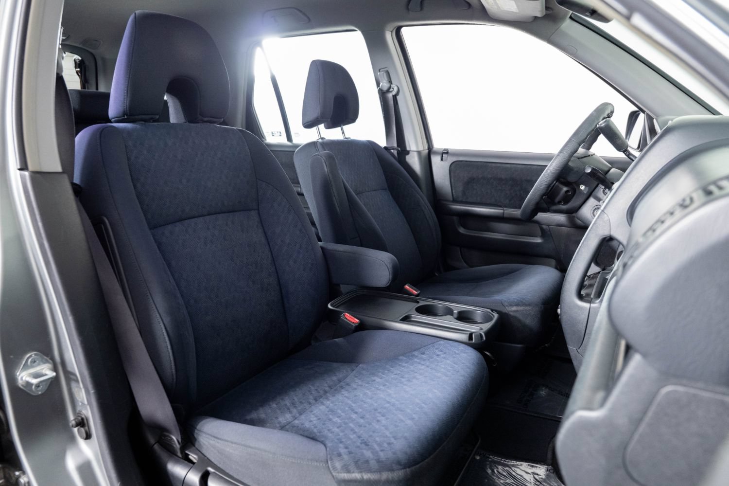 Used 2005 Honda CR-V LX image 27