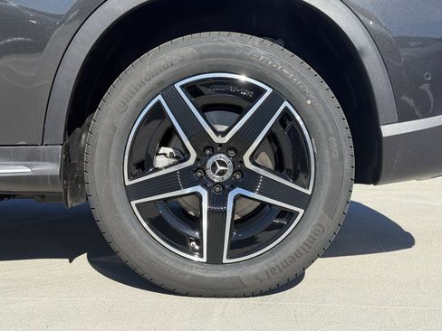 New 2026 Mercedes-Benz GLC 300 GLC 300 image 13