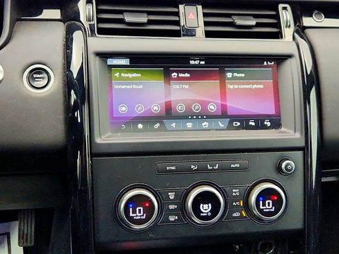 Used 2020 Land Rover Discovery SE AWD/4WD image 16