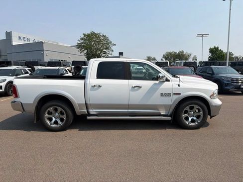 Used 2015 RAM 1500 Laramie w/ Convenience Group AWD/4WD image 6