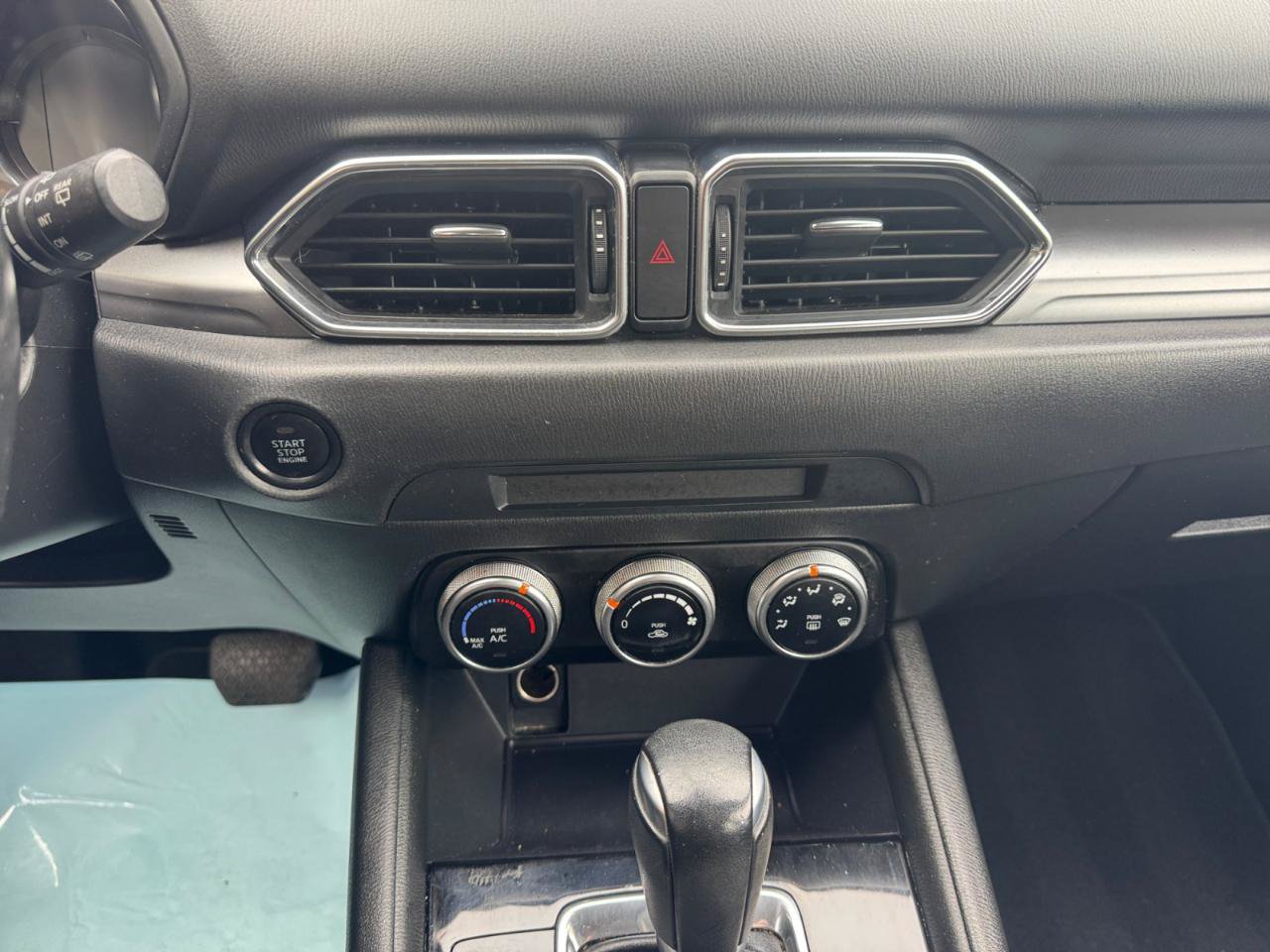 Used 2019 MAZDA CX-5 Sport FWD image 12