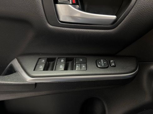 Used 2017 Toyota Camry SE FWD image 15