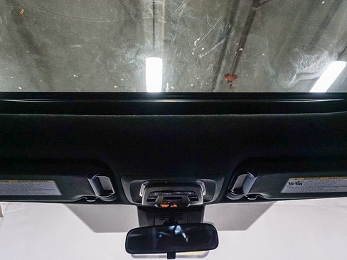 Used 2024 Toyota Corolla SE image 13