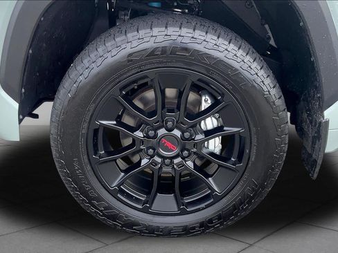Used 2025 Toyota Tundra Limited w/ TRD Off-Road Package AWD/4WD image 11