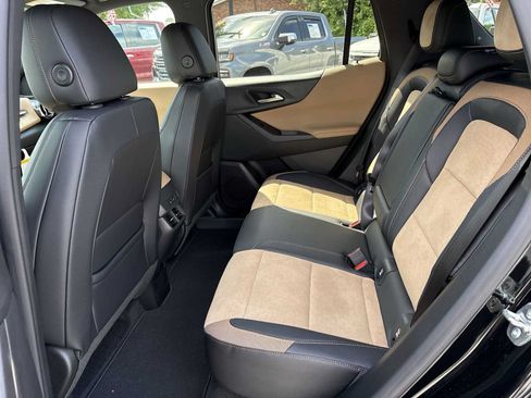 New 2026 Chevrolet Equinox ACTIV w/ Convenience Package III AWD/4WD image 24
