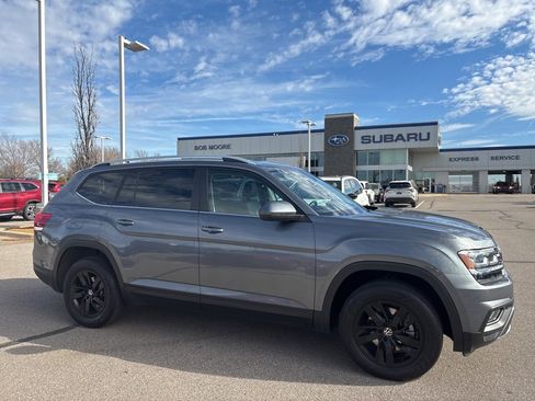 Used 2019 Volkswagen Atlas SE w/ Towing Package image 1