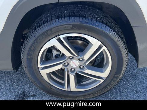 Used 2020 GMC Terrain SLT image 17