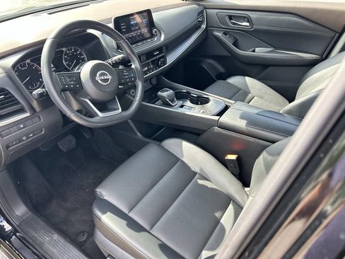 Certified 2023 Nissan Rogue SV w/ SV Premium B Package FWD image 16