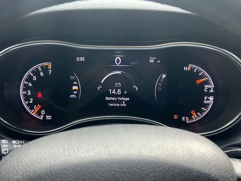 Used 2018 Jeep Grand Cherokee Limited w/ Luxury Group II image 11