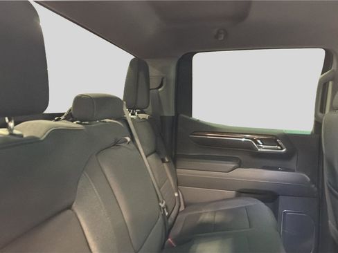 Used 2024 GMC Sierra 1500 Elevation image 15