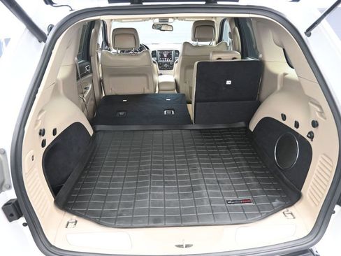 Used 2016 Jeep Grand Cherokee Limited RWD image 23