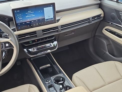 Certified 2023 Lincoln Corsair AWD w/ Equipment Group 101A image 26