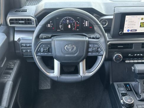 Used 2025 Toyota 4Runner SR5 image 13