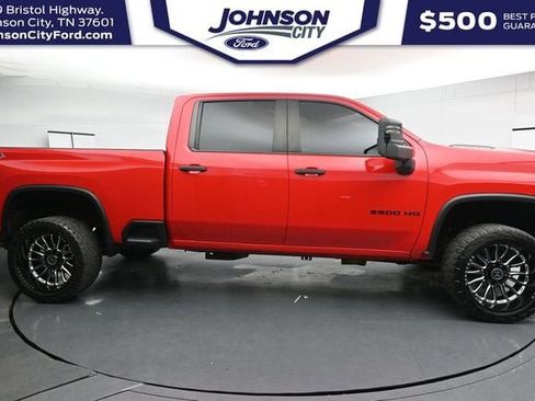 Used 2022 Chevrolet Silverado 2500 Custom w/ Custom Value Package AWD/4WD image 12