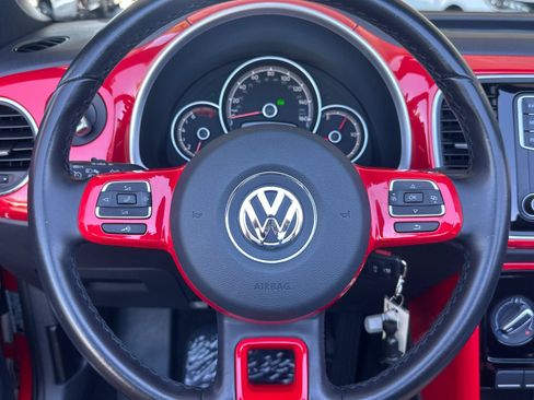 Used 2018 Volkswagen Beetle 2.0T S FWD image 21