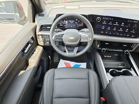 New 2026 Chevrolet Suburban LT w/ Comfort Package AWD/4WD image 10