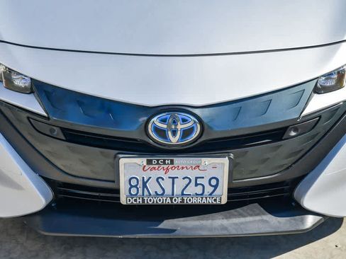 Used 2019 Toyota Prius Prime Advanced image 5