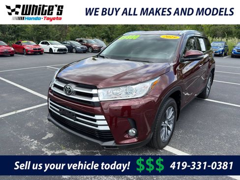 Used 2019 Toyota Highlander XLE AWD/4WD image 1
