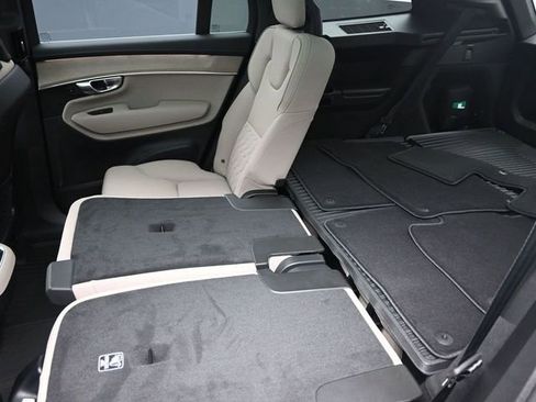 Used 2026 Volvo XC90 B6 Plus w/ Protection Package Premier image 24