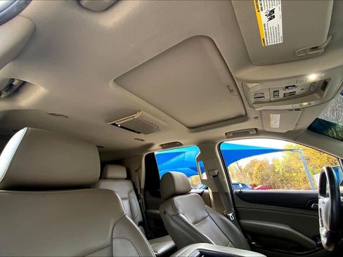 Used 2015 GMC Yukon SLT w/ Open Road Package image 12