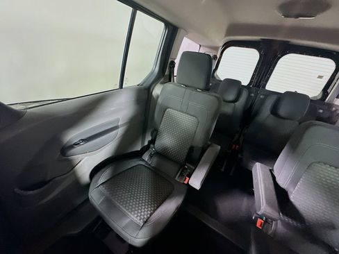 Used 2022 Ford Transit Connect XLT FWD image 12